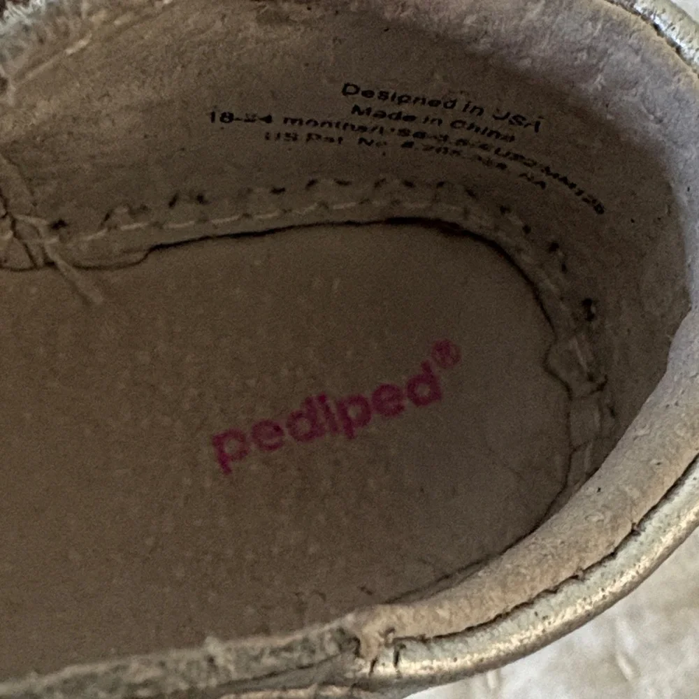 pediped Silver Bow Dress Shoes for Kids